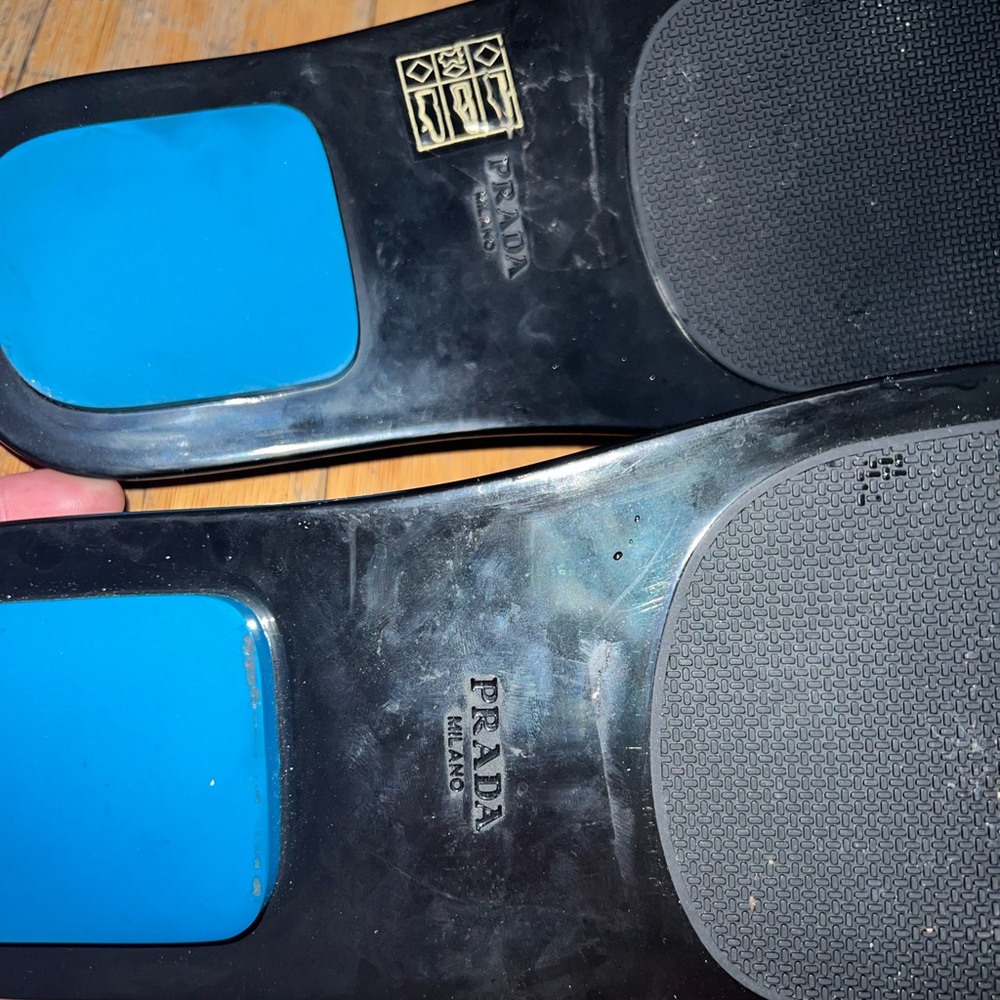 Prada slides - Picture 3 of 3